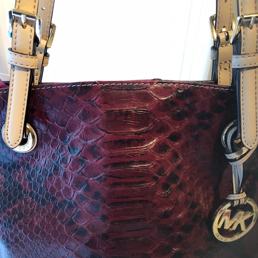 NWT-Michael Kors Purse